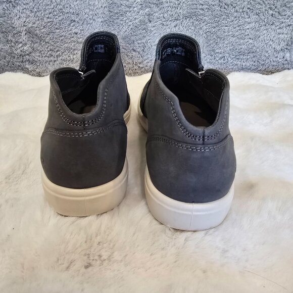 Ecco Soft 7 Nubuck Zip Bootie Women's Sizes NEW Gray Leather Textured Upper - Picture 3 of 11